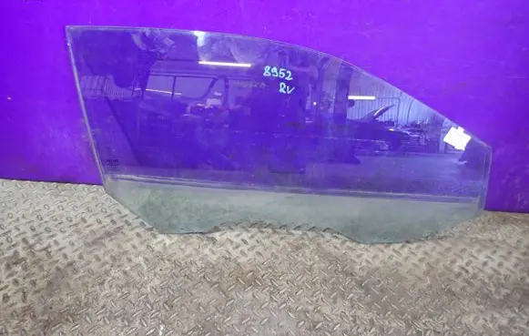 Fiat Stilo Front door window glass four-door