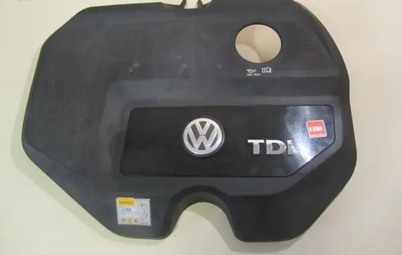 Volkswagen Polo IV 9N3 Engine cover (trim) 038103925FL