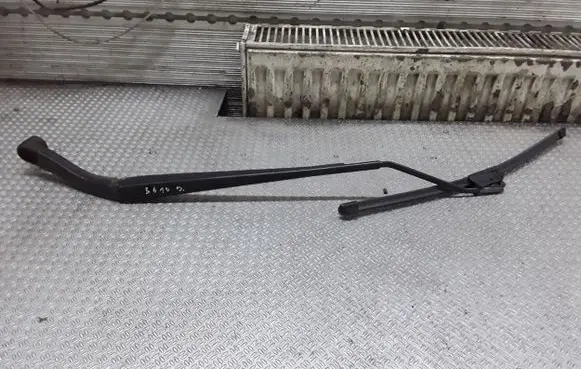 Opel Insignia A Windshield/front glass wiper blade 13227399