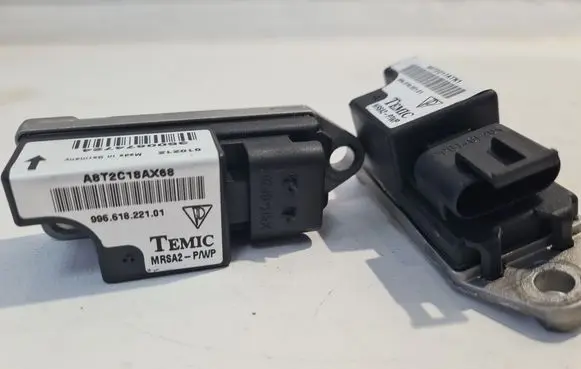 Porsche Boxster 986 Airbag deployment crash/impact sensor 99661822101