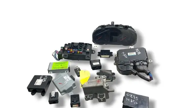 Engine ECU kit and lock set
