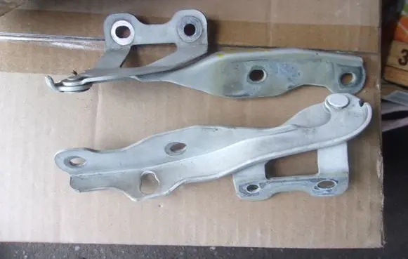 Citroen C8 Engine bonnet/hood hinges