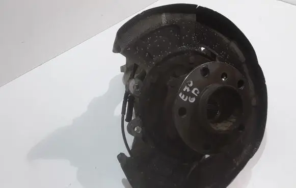 BMW X5 E70 Rear wheel hub