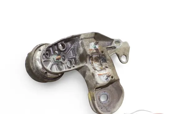 Audi A4 S4 B5 8D Engine mounting bracket 4B0199351B
