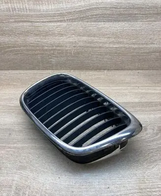 BMW 5 E39 Bonnet/hood grill 8159315 8184531