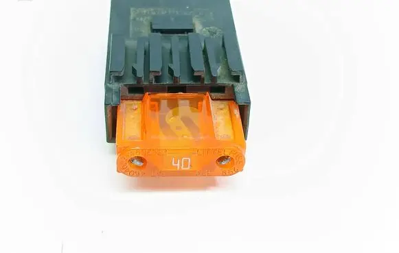 BMW 5 E39 Fuse 83671449