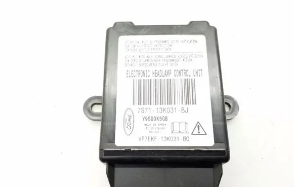 Ford Mondeo MK IV Light module LCM 7S7113K031BJ
