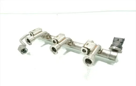 Ford Focus Fuel main line pipe DM5G-9H487-AA 0261555137 CM5G-90280-HB
