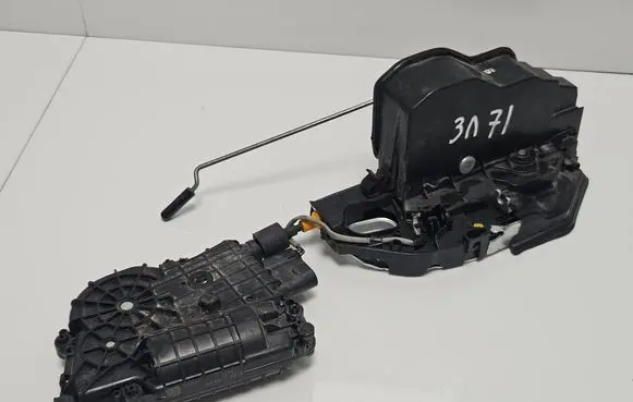 BMW X6 E71 Rear door soft close latching motor 4153309300 11M22 7315023