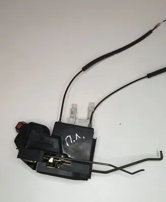 Hyundai Santa Fe Front door lock