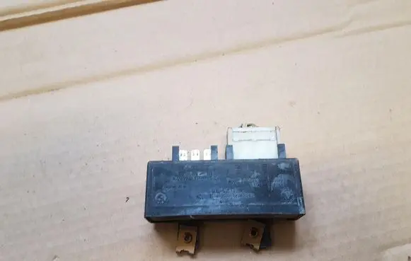 BMW 3 E30 Light relay 1375909