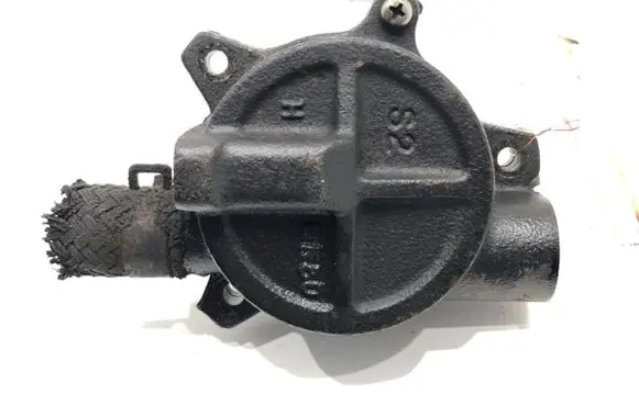 Hyundai Tucson JM Vacuum pump 