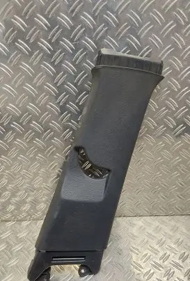 Toyota Yaris (B) pillar trim (top) 624110D180 624110D160