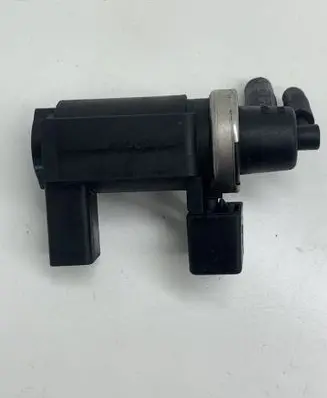 Audi A4 S4 B7 8E 8H Turbo solenoid valve 8E0906628