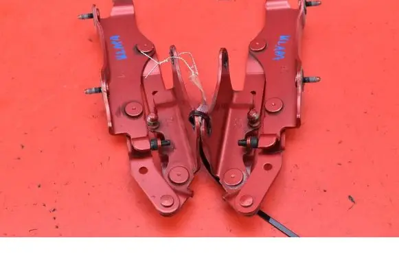 Mazda MX-5 NA Miata Tailgate/trunk/boot hinge 