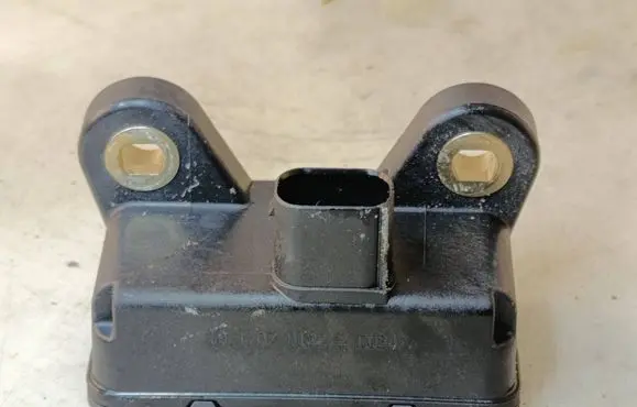 Renault Scenic III - Grand scenic III ESP acceleration yaw rate sensor 479310001R GU70B2716U 10170106463