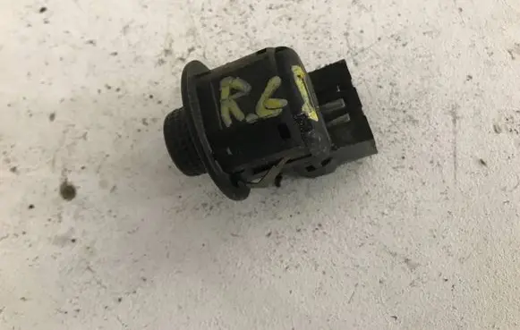 Renault Clio II Other switches/knobs/shifts 332112