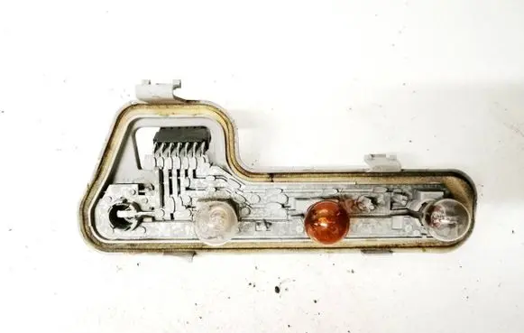 Opel Zafira A Tail light bulb cover holder 5249