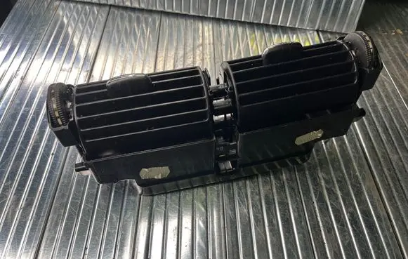 Mercedes-Benz C W203 Dash center air vent grill A2038302254