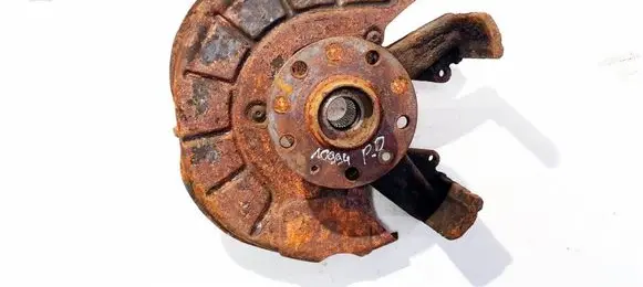 Volkswagen Jetta V Front wheel hub 