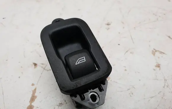 Volvo V60 Electric window control switch 31272013 11W136