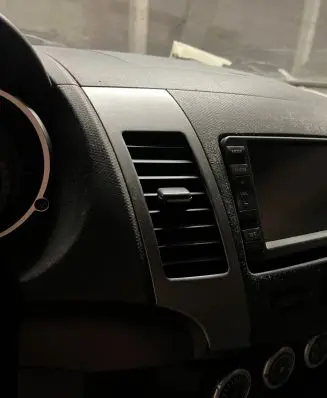 Peugeot 4007 Dash center air vent grill