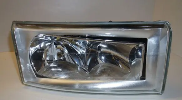 Iveco Daily 3rd gen Headlight/headlamp 1305239257