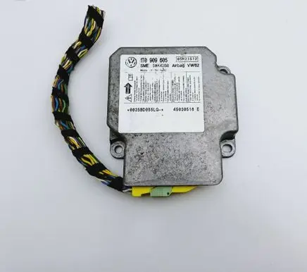 Volkswagen Touran I Airbag control unit/module 1T0909605