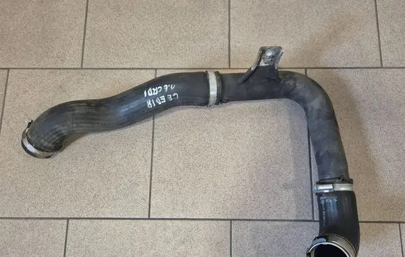 KIA Ceed Turbo air intake inlet pipe/hose 282572U001 282562U000