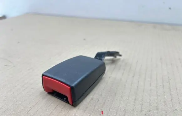 Porsche 911 996 Rear seatbelt buckle 99680316500