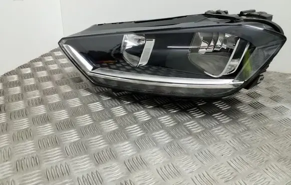 Volkswagen Golf Sportsvan Headlight/headlamp 517941005C