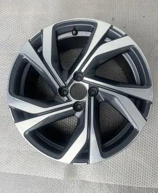 Renault Clio V R17 alloy rim 6514141