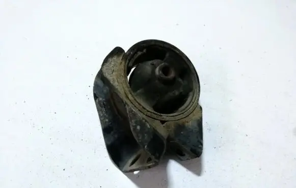 KIA Sportage Engine mount bracket