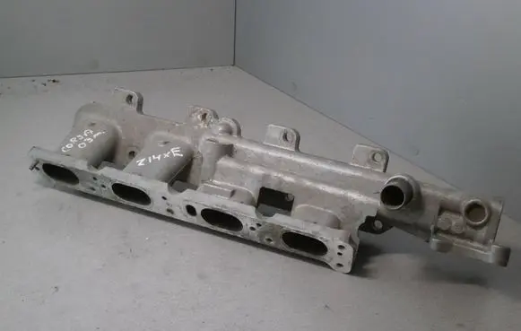 Opel Corsa C Intake manifold 90400224