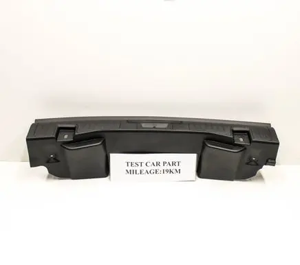 Trunk/boot sill cover protection