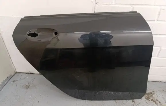 BMW 2 F44 Rear door