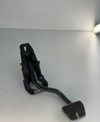 BMW M5 F90 Brake pedal 687427303 6874273