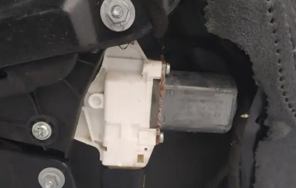 BMW 2 F22 F23 Rear door window regulator motor