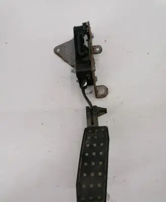 Cadillac CTS Accelerator throttle pedal 042ME4016 320L039227