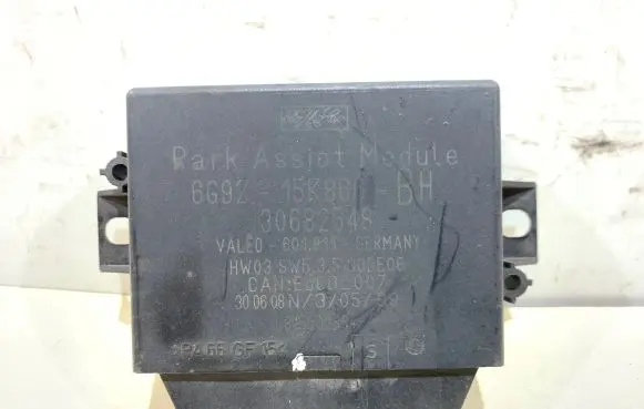 Volvo V70 Parking PDC control unit/module 30682548 6G9215K860B