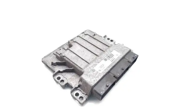 Renault Kadjar Engine control unit/module 237106288R 237106101R S180206145A