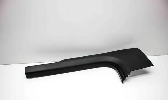 Chrysler 300C Front sill trim cover 100017166