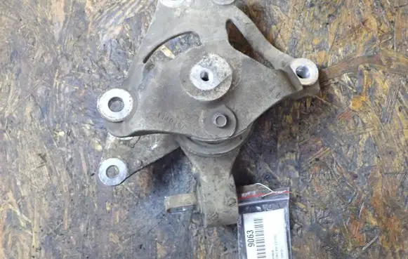 Honda Civic Gearbox mounting bracket
