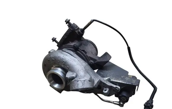 Mercedes-Benz E W211 Turbo A6460901080
