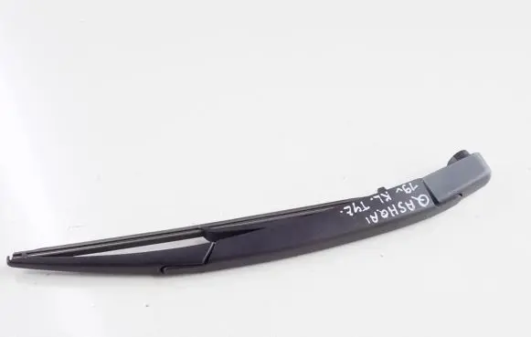 Nissan Qashqai Rear wiper blade arm
