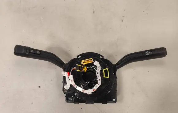 Mercedes-Benz GLA H247 Wiper turn signal indicator stalk/switch 10139371