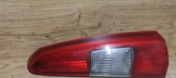 Volvo V70 Rear/tail lights