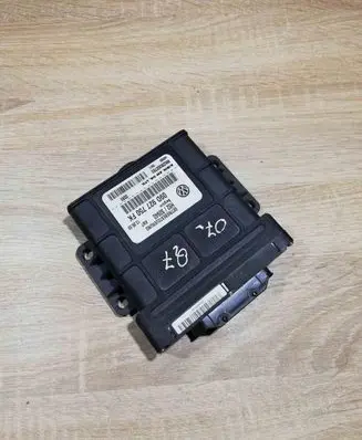 Audi Q7 4L Gearbox control unit/module 09D927750FK