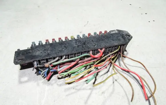 Hyundai Santa Fe Fuse module 9111028073