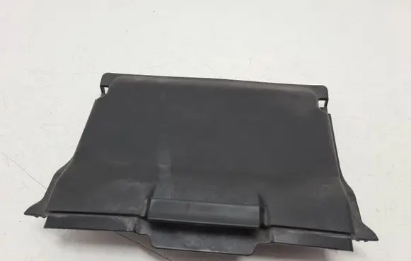 Ford Focus Fuse box cover AM5110A659BB